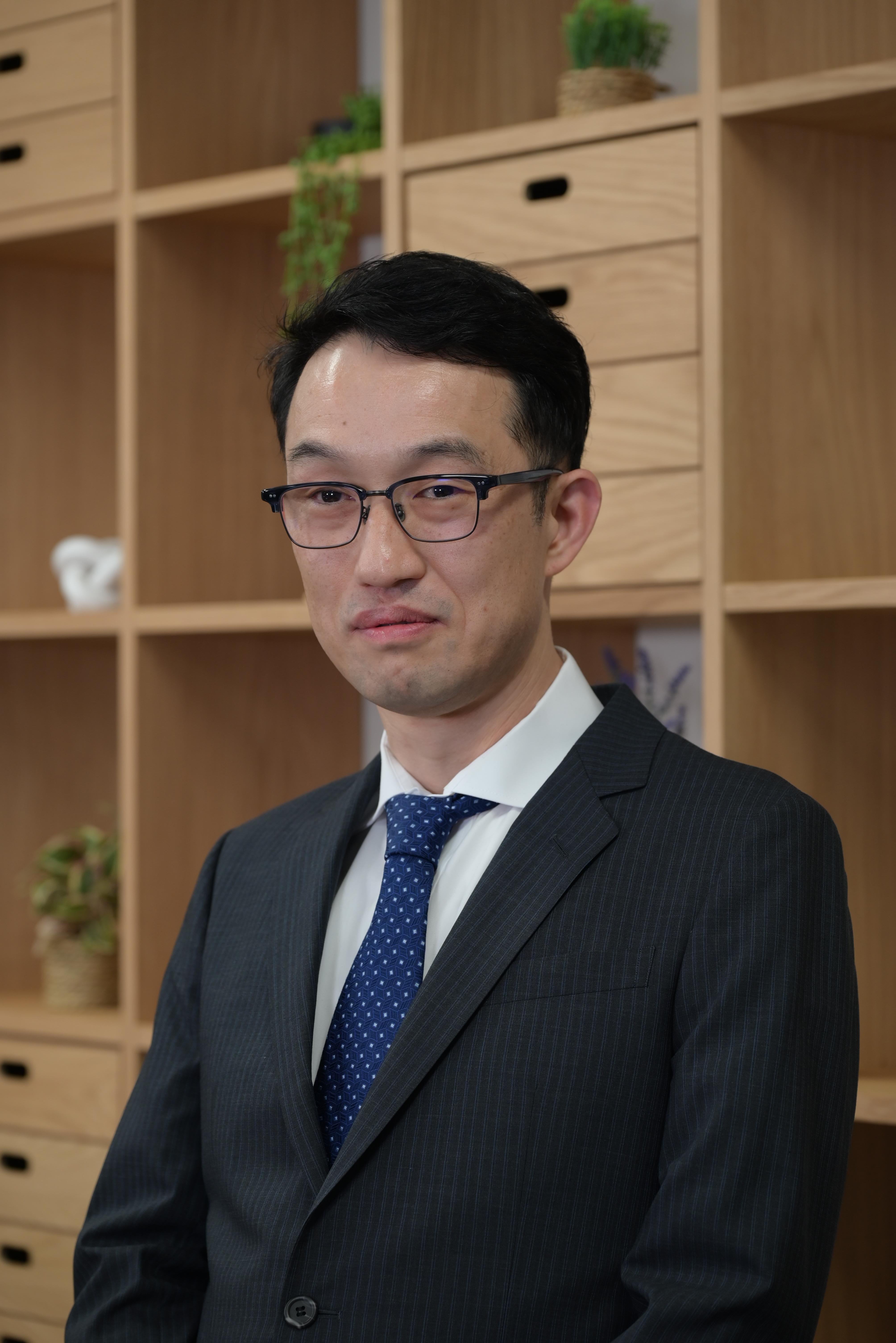 土谷 智明